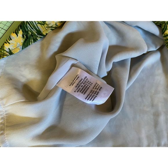 ARITZIA - Sz M - EUC - Nino Blouse with green and yellow pattern - Picture 5 of 6